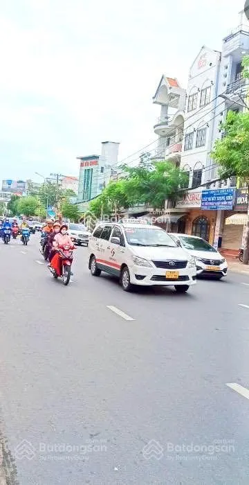 Duy nhất! lô đất hxt mặt tiền cư xá chu văn an p.26 xây mới 4 tầng. gía 7tỷ8 còn thương lượng