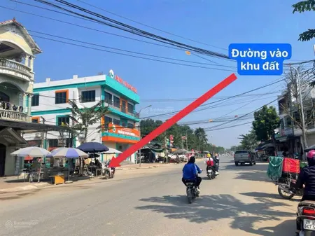 Cần bán đất 3 mặt tiền tại hoà lạc giá chỉ hơn 2 tỷ