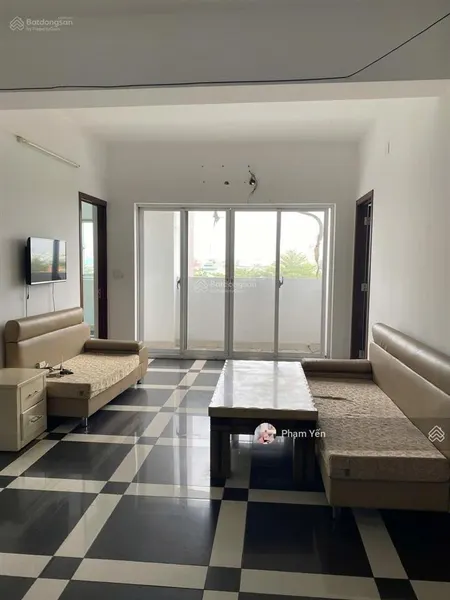 Bán căn hộ ngay quốc lộ 1a, sát ngay chợ bà hom, 81m2, 3pn, sổ hồng sẵn, thanh toán 800tr nhận nhà