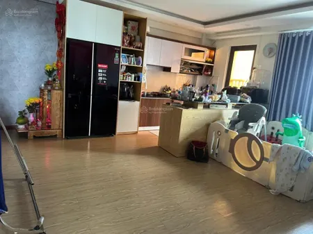 Iris tower trước mua 1,8 tỷ hơn. giờ bán gấp đi hàn quốc 1,750 tỷ bao sổ. đã full decor rồi 62m2