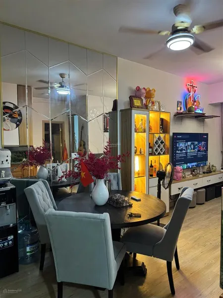 Nhà đẹp bán gấp emerald 1pn 53m2, tầng thấp view đẹp, chính chủ ở kỹ, sạch sẽ, xem rớt tiền ngay