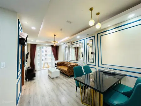 Chủ nhà kẹt tiền cần bán nhanh 3pn sky center 96m2 full nt giá 5.9 tỷ. 0906 820 *** e phi xem nhà