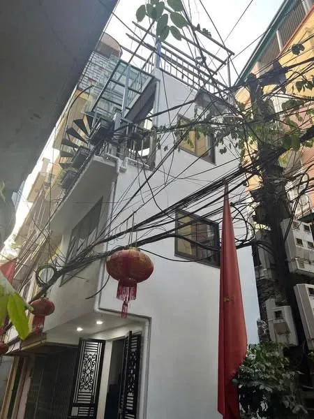 Cho thuê nhà nguyên căn ngõ 856 Minh Khai, Thanh Lương, Hai Bà Trưng. DT 10m x 5 tầng, giá 6tr
