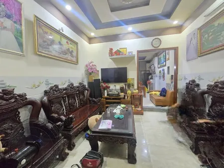 Bán nhà  Linh Xuân, TPHCM, đường Số 8, 62m2, 3 tầng, 3PN. Sổ hồng, giá 5.9 tỷ. LH: 0933125879