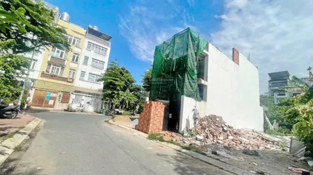 Em gái tôi mở quán ăn muốn sang nhượng nhanh thửa đất nở hậu ở KDC Kim Sơn