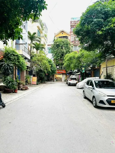 Bán nhà Hoàng Quốc Việt – 7 tầng thang máy – ô tô vào nhà – 2 mặt ngõ – chỉ 25.2 tỷ