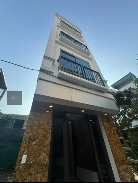 BẮC TỪ LIÊM. NHÀ 5 TẦNG MỚI TINH.Ô TÔ LÙI TẬN CỨA. NHÀ ĐẸP KHÔNG TÙY VẾT. GẦN ĐẠI LỘ THĂNG LONG.CHỈ VÀI PHÚT DUY CHUYỂN TRUNG TÂM HÀ NỘI.