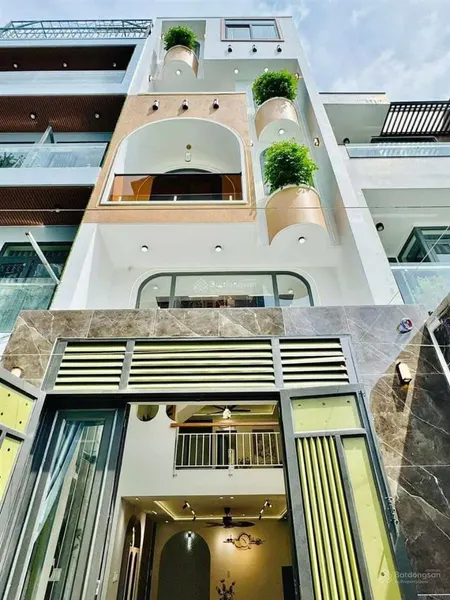 Mua nhanh căn nhà đẹp 57.2m2 ngay phan xích long, phú nhuận. giá 3 tỷ 190tr. shr, vị trí đắc địa