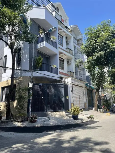 Bán nhà hẻm 9m đặng thùy trâm, trệt 2 lầu st. dt 4,3x17m. 4pn, 5wc. hẻm thông gần công viên
