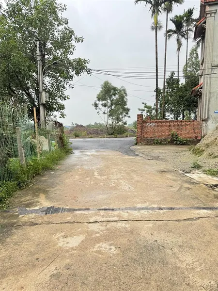 Diện tích 62m2 view hồ điều hoà tại xã ngọc liệp chỉ cách bệnh viện nhi và bệnh viện phụ sản 500m