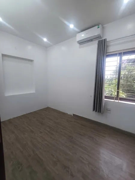 Hiếm Tập thể tầng 2 ngõ 135 Phương Mai 50m2, chỉ 5.5 Triệu ở hộ gia đình