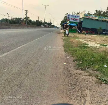 Giá quá ngộp rồi đất thổ cư mặt tiền dt 784 truông mít dmc tây ninh diện tích 1ha
