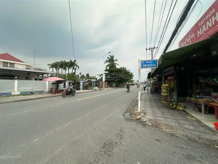 Bán lô đất mặt tiền đường nhựa 5m oto vào tới nhà diện tích 87,8m2(5x18m) kinh doanh buôn bán được