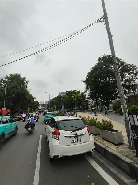 Xã đàn dt 128m2 mt 6.5m, ngõ ba gác tránh, sổ vuông vắn, ko qh. khu dân trí cao, gần hồ đắc di
