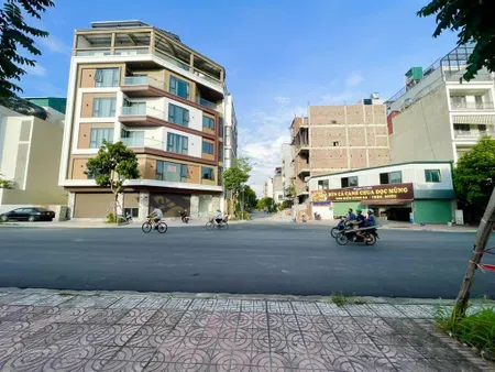 Tđc, phân lô, vh rộng, 3 ô tô tránh, kd, phố ngọc thụy, long biên, dt 50 m2, mt 4.2 m, giá 14 tỷ 7