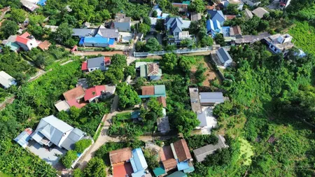 Hàng f0 1930m có 300tc đồi miễu xã xuân mai. mặt tiền gần 50m phân lô nghỉ dưỡng.