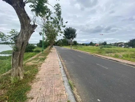 Bán lô đất biệt thự 2 mặt tiền khu đảo nổi, cẩm lệ . vị trí quá đẹp