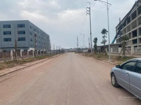 Bán đất phạm văn đồng, bắc từ liêm, hà nội, 140 tỷ, 500 m2, mặt tiền 16m sổ sẵn, giao dịch ngay.