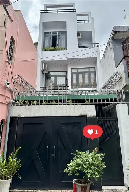 Chủ cần bán gấp vị trí đẹp trung tâm bàu cát 220m2 (4,5 x 20 ) 14,8 tỷ ( còn tl )