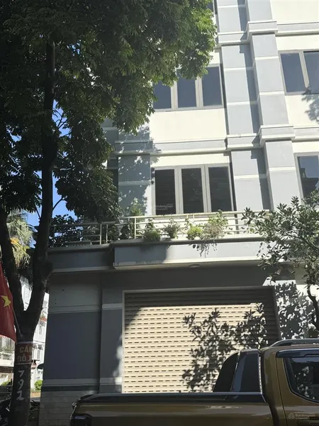 Bán nhà căn góc 105m kđt xa la hà đông, vị trí vàng, giá chỉ từ 251,x triệu/m, sổ đỏ chính chủ