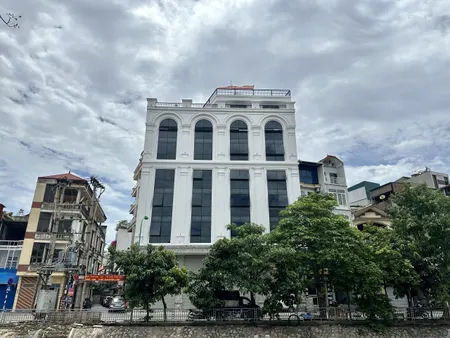 (Tin thật 100%) Bán tòa Bulding 100m2 x 8T mặt phố Nguyễn Lân - Mặt tiền 19m - Dòng tiền 1,8 tỷ/năm