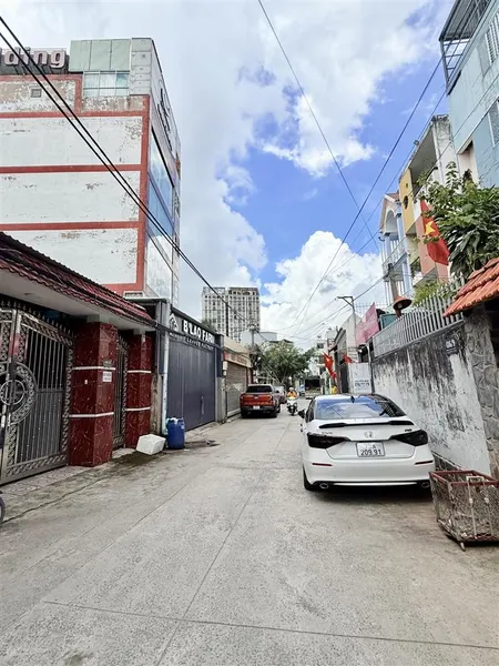 Bán nhanh lô góc 2 mặt tiền đường phạm văn đồng p.hiệp bình chánh ngang 5m xe tải né nhau
