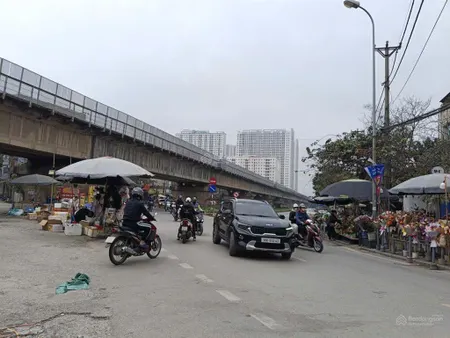 Bán gấp đất đẹp tân xuân, đông ngạc ô tô vào đất 80m, mt 6.3m chỉ 10.95 tỷ. 0328 016 ***