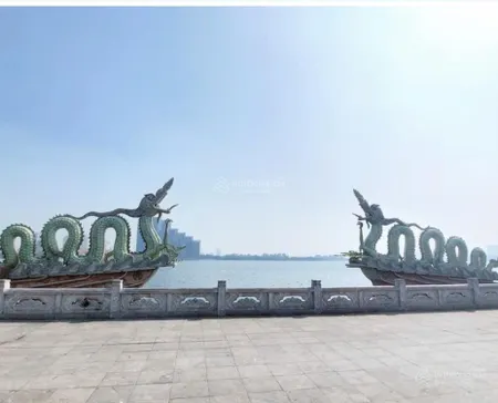 Hiếm5m ra mặt phố sát hồ tây 57m mặt tiền 6m 23,5 tỷ . phù hợp đầu tư giữ tiền, hoặc xây ccmn