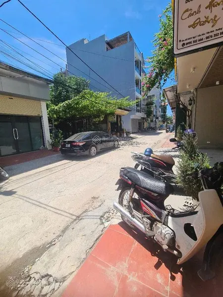 Bán đất dịch vụ cầu dừa thường tín hà nội. dt 65m2, mặt tiền = hậu 4.4m2. ô tô tránh. 9 tỷ