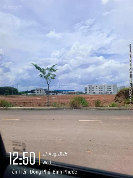 Ngang 38dài 29 tổng hơn 1000m2. ngay kcn vsip cách mt tuyến 2 100m2. ngộp ngân hàng ra nhanh 375tr