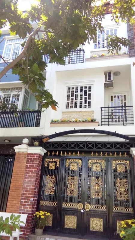 Bán nhà hẻm 6m nguyễn cửu vân, dt 4 x 15m, trệt + 2 lầu st giá 12.8 tỷ thương lượng