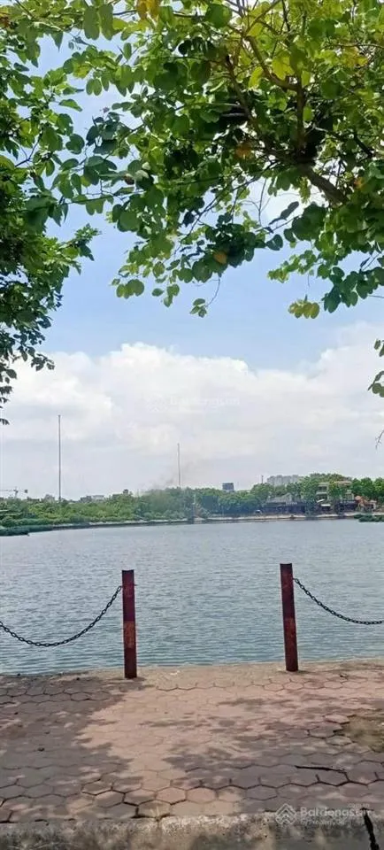 Giảm 5 tỷ cho siêu biệt thự mặt hồ văn quán, hà đông, 225m2, mặt tiền 30m