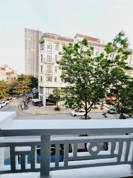 Bán gấp nhà mặt phố vạn phúc hà đông, lô góc 51m2, 4 tầng, mt 16m. hơn 20 tỷ