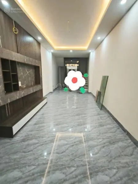Bán gấp nhà hoàng mai, sát hồ đền lừ, 5 tầng thang máy mới cứng, gần oto 42m2, giá 8.5 tỷ
