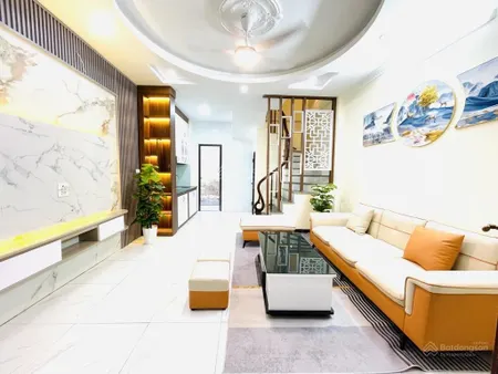 Bán nhà vĩnh hưng 5 tầng xây mới, phân lô 2 mặt ngõ thoáng sáng, vị trí đẹp, gần oto, 35m2 6.95 tỷ