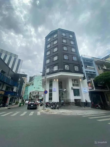 Bán tòa nhà góc 3 mặt tiền phan đình phùng (7x25m hầm 7 tầng) hđt 200 tr/tháng giá 50 tỷ
