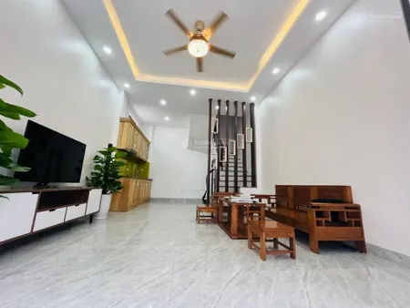 Lạc long quân thụy khuê, ngõ ô tô, 50m ô tô tránh, 2 thoáng, mặt tiền rộng, đẹp ở ngay, 37.8m2*5t