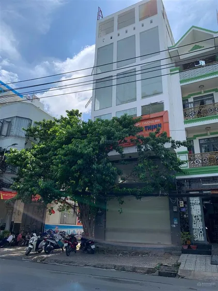 Tòa nhà 5 lầu mới tinh 120m2 7x17 có thang máy khu bình phú q.6