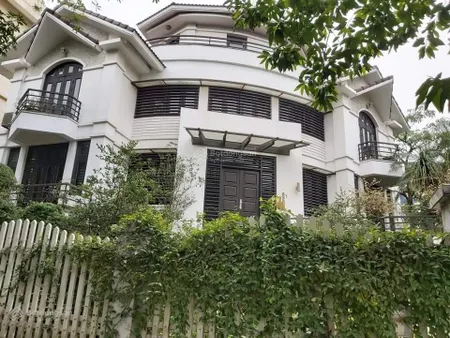Biệt thự rẻ nhất nam kỳ khởi nghĩa, q3. 180m2 (9x19m) 4 tầng ngang quá đẹp hàng hiếm. 35,2 tỷ