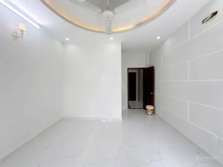 Bán nhà 4x20m.đúc 3 tấm.mặt tiền đường trần thị cờ(đoạn gần chợ)phường thới an.q12. 0902 702 ***