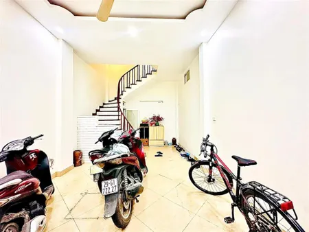 Bán nhà vũ tông phan ô tô đỗ cửa 5 tầng lô góc 29m2 sổ đỏ chính chủ.