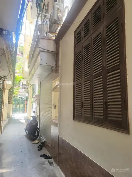 Nhà dân xây phố phan đình giót ngõ thông gần ô tô 40m2 x 4 tầng chỉ 6.6 tỷ