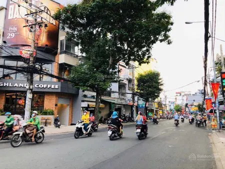 Mặt tiền đường vườn lài, đoạn đẹp kinh doanh sầm uất. dt 4.5x16.35m, lửng 1 lầu, cho thuê giá tốt