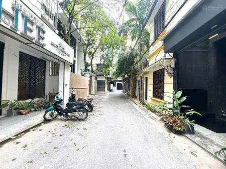 Chính chủ bán nhà phố linh lang đội cấn 60m2 5 tầng mt 4.5m ngõ 3m thông tứ tung nhà cực đẹp