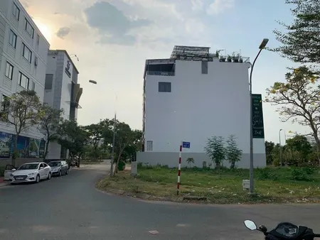(Chính chủ) cần tiền gấp nên bán lại nhanh lô đất vuông vắn giá rẻ bất ngờ