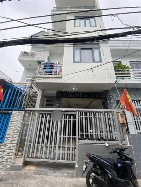 Nhà 4 tầng 4.4x18 nở hậu hxh phú mỹ q7 thu nhập 25tr/tháng