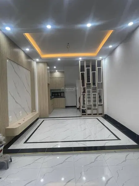 Bán nhà dương văn bé 5 tầng mới keng, ngõ thông tứ tung, hàng xóm times city, 35m2 6.85 tỷ