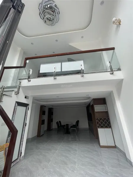 Bán nhà 40m2 giá 3tỷ5x ngõ ô tô sổ đỏ chuẩn không lỗi phong thủy không quy hoạch, tk đẹp hiện đại