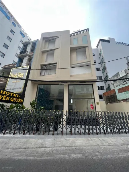 Hàng kín bán gấp đường bùi thị xuân bến thành, dt 6.5x20m, hầm 6 tầng hđt 185tr/t giá 48 tỷ