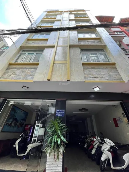 Bán gấp khách sạn đường nguyễn thị minh khai quận 1 dt 7,5 x 17m 5 tầng 320 triệu/tháng giá 40 tỷ
